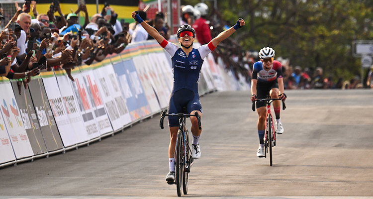 Célia Gery wins the Women U23 Road Race in Kigali, Viktoria Chladonová comes in second.